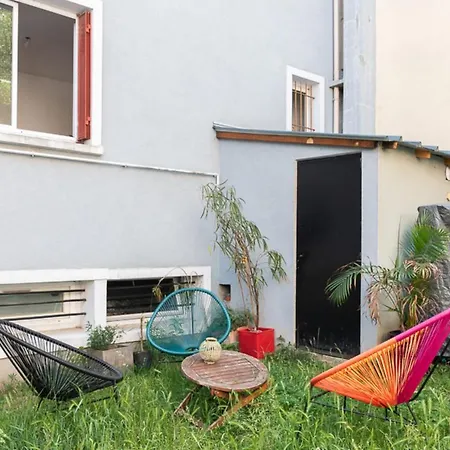 Spacious 130 M Flat With Garden Montreuil (Seine-Saint-Denis)